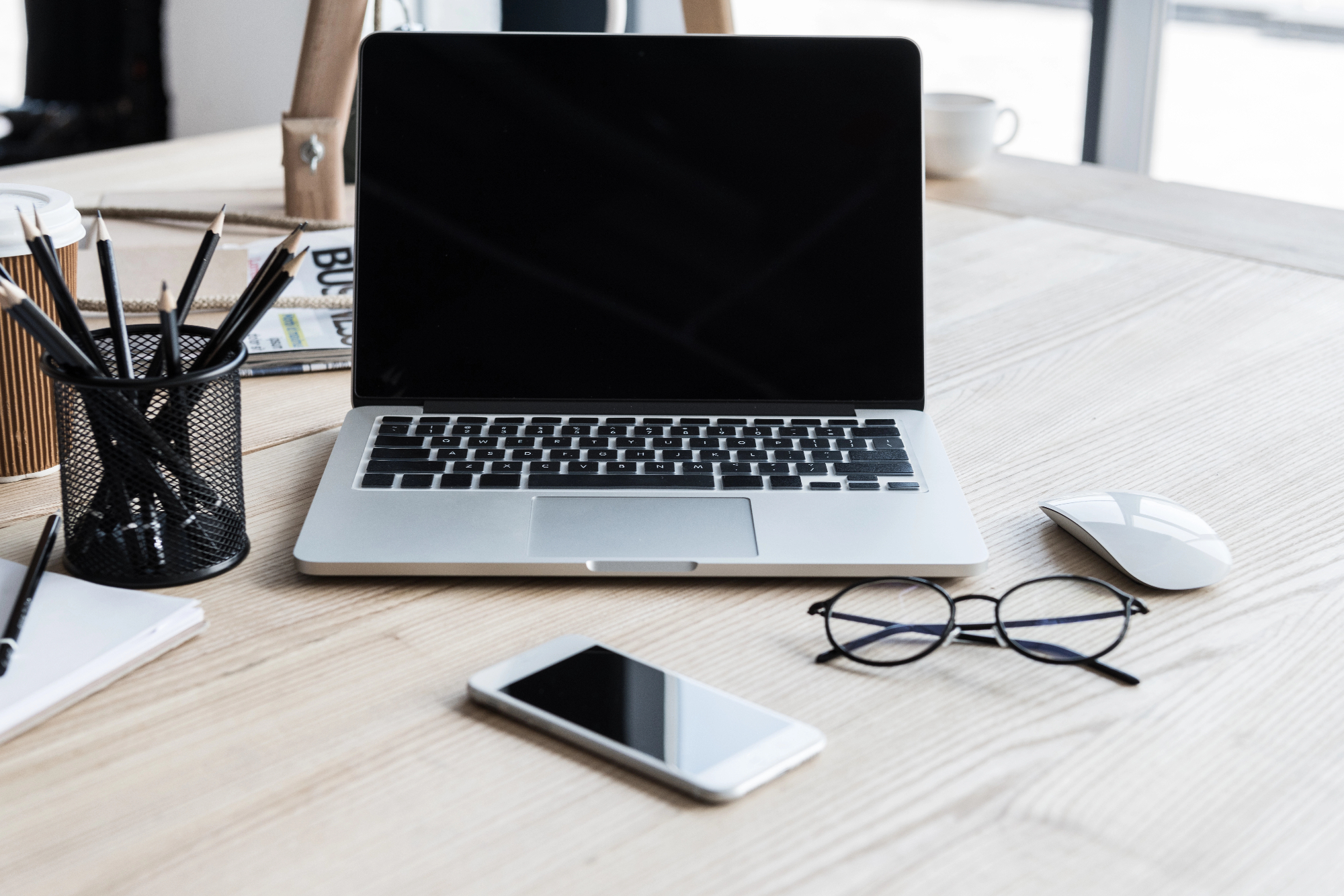 Zaslon za prenosnik je bil cenovno veliko prijaznejši, kot sem pričakovala